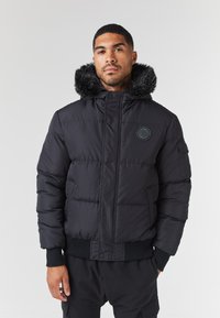 CLOSURE London HOODED SHORT PUFFER JACKET - Téli dzseki - black