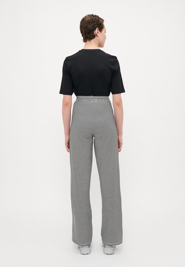 ONLLIVE LOVE LIFE  - Trousers3