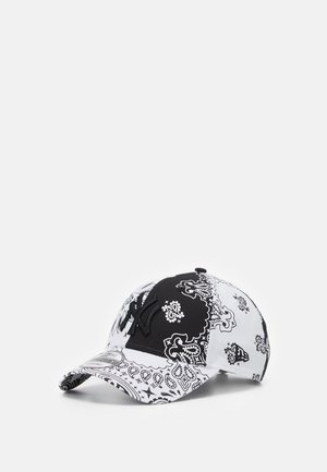 Black and white patterned baseball cap with paisley print and a raised black "NY" logo on the front panel.