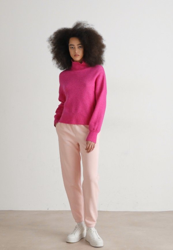 Tracksuit bottoms - waterlily3