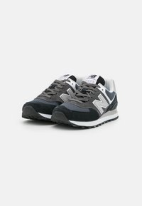 New Balance WL574 - Sapatilhas - black