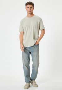 Koton - T-shirt basic