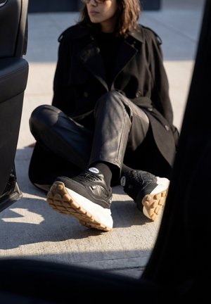 Buffalo, MANHATTEN SNEAKER - Tenisice - black white