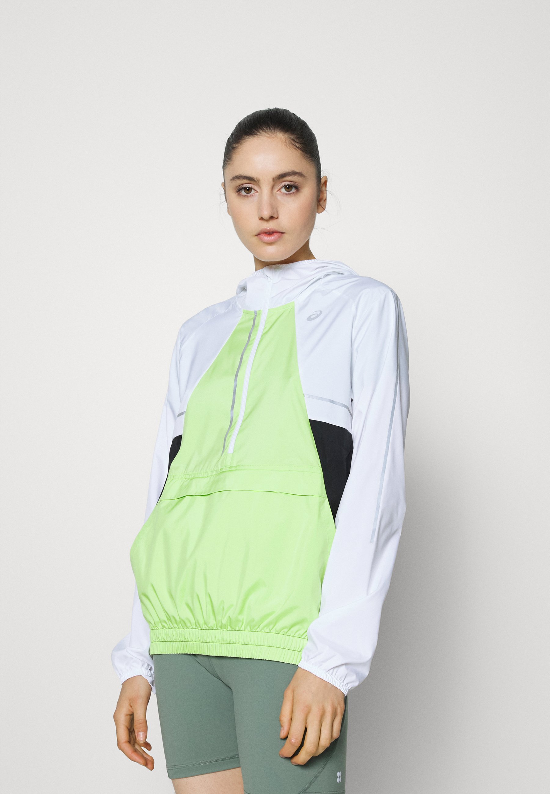 Abbigliamento sportivo da donna | La collezione su Zalando