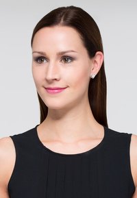 SNÖ of Sweden CARD - Kolczyki