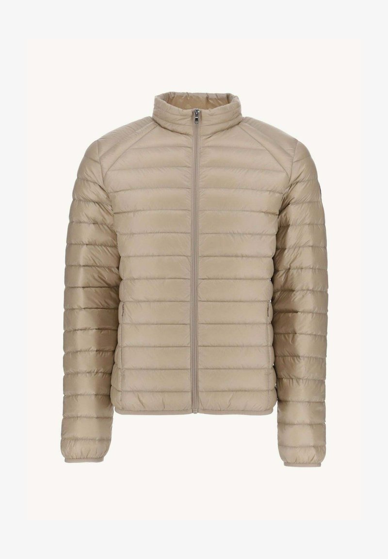 Giubbotto puffer di un beige chiaro. Presenta un design a righe orizzontali, un collo alto e una chiusura frontale con zip. Tessuto morbido e liscio, materiale leggero.
