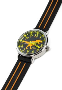 Montre analogique ronde avec un cadran noir et jaune, bracelet en caoutchouc avec des accents orange, arborant un graphisme de dinosaure et de grands chiffres marqueurs.