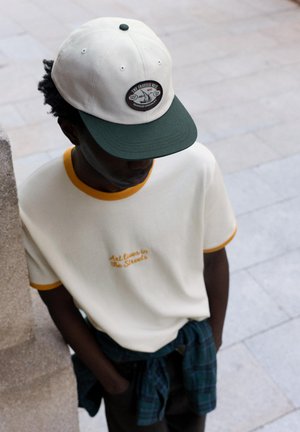 PULL&BEAR BOAT CAP - Pet - white