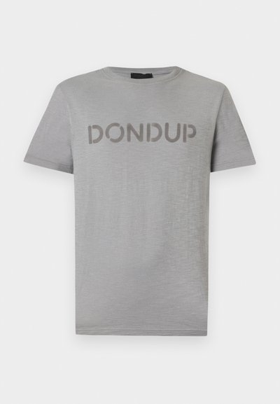 Γκρι κοντομάνικη μπλούζα με στρογγυλή λαιμόκοψη και το "DONDUP" τυπωμένο με μεγάλα σκοτεινά γράμματα στο στήθος.