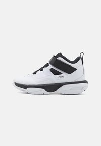 Nepasirinkta, white/universal red/black