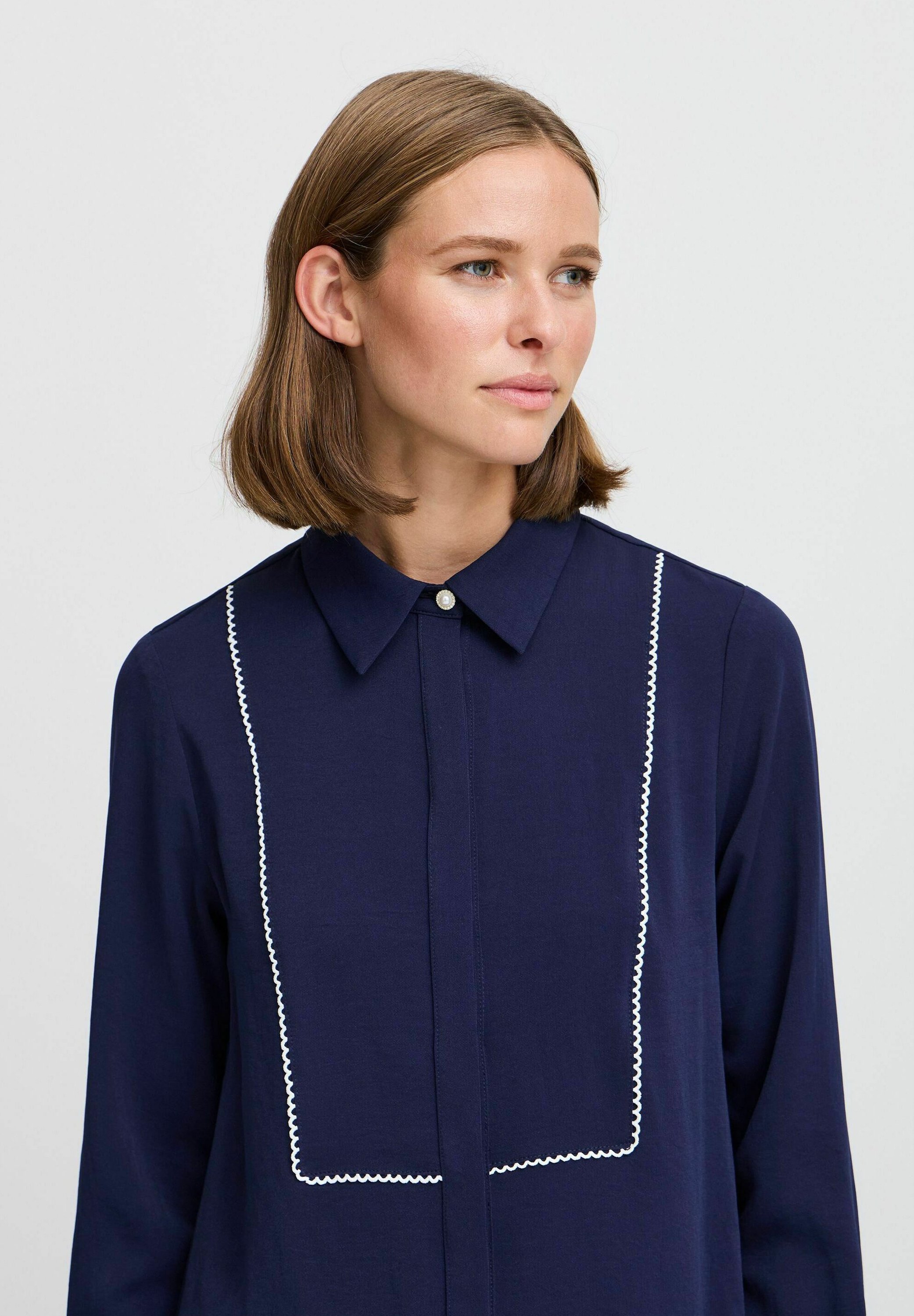 売れ筋商品|||ビーヤング シャツ レディース トップス BYIDALINE - Button-down blouse - medieval blue ビーヤング シャツ レディース トップス BYIDALINE - Button
