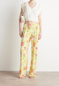 Marc Cain Broek - light yellow