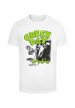 Hvid bomulds t-shirt med et grafisk print af grøn tekst "GREEN DAY" og "dookie," sammen med sorte illustrationer af bandmedlemmer og objekter.