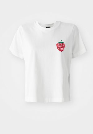 Balta medvilninė marškinėliai trumpomis rankovėmis ir apvaliu iškirpimu, su raudona ir žalia siuvinėta braške ir tekstu "BERRY CUTE."