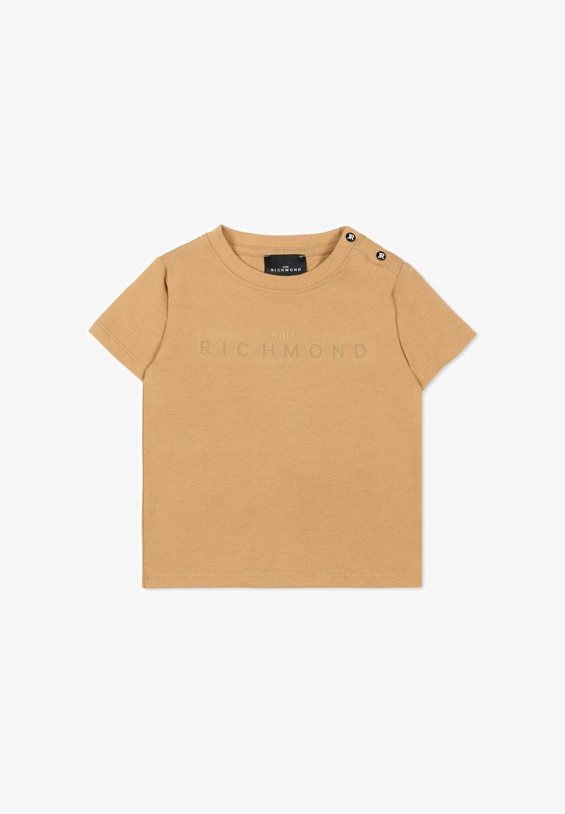 T-shirt beige à manches courtes pour tout-petit avec logo perforé "John Richmond" et deux boutons noirs sur l'épaule gauche.