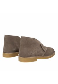 Clarks Originals DESERT EVO - Stivaletti stringati - tortora