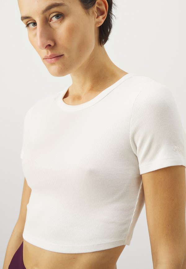 FITTED CROPPED - Basic T-shirt - ivory2