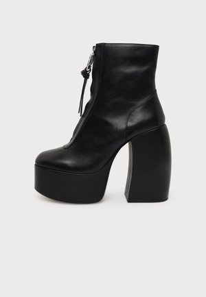 MARC JACOBS, THE GIGI ANKLE BOOT - Stivaletti con la zeppa - black