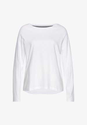 Chemise blanche à manches longues avec un col rond, un ourlet légèrement incurvé et un motif chevron subtil à l'intérieur du col.