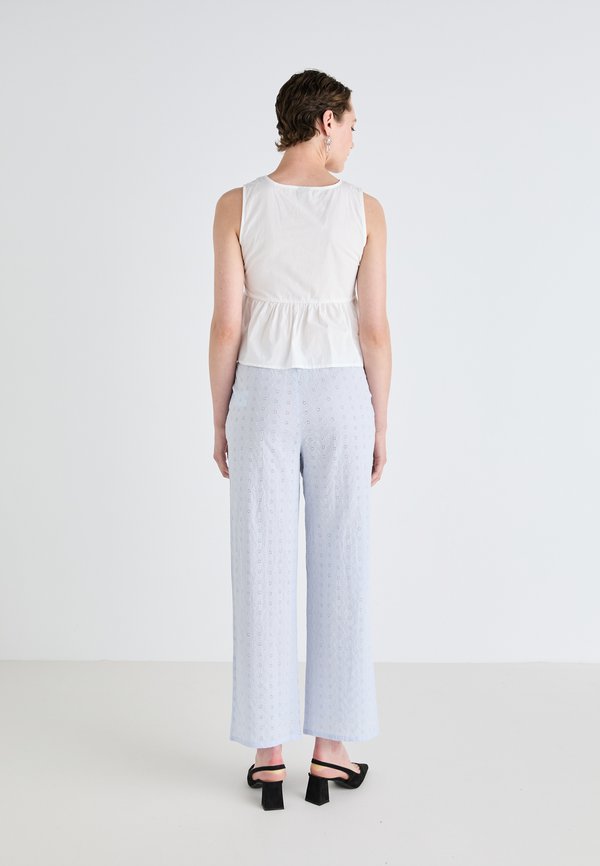 BRODERIE ANGLAISE  - Trousers3