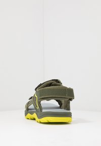 Jack Wolfskin TARACO BEACH UNISEX - Sandálias de caminhada - khaki/lime