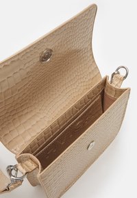 christian dior straw purse