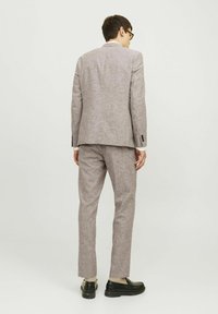 Jack & Jones PREMIUM JPRRIVIERA - Kostiumas - coffee quartz