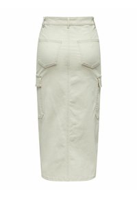 Beige Cargo-Rock mit geradem Schnitt, ausgestattet mit zwei Gesäßtaschen und Seitentaschen, aus strapazierfähigem Baumwollstoff gefertigt.