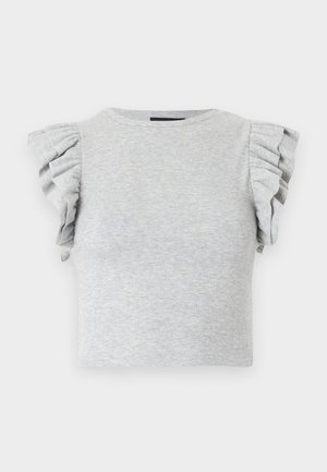 Šedý žebrovaný pletený cropped top s krátkými volánkovými rukávy a kulatým výstřihem. Hladká textura, přiléhavý design a bez viditelných grafik nebo vzorů.