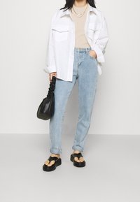 Selected Femme Petite Triko s potiskem - off-white