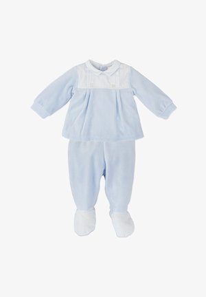Ensemble pour bébé en deux pièces de couleur bleu clair, comprenant un haut à manches longues avec un panneau rayé boutonné et un pantalon assorti avec des couvre-pieds.