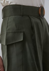 Thumbnail Image 5