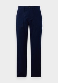 MEN PATCH POCKET TROUSER - Auduma bikses - blue