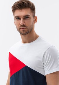 Ombre Camiseta estampada - white red