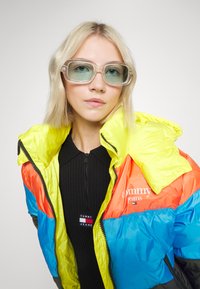 Tommy Jeans TJW COLORBLOCK - Zimska jakna - deep sky blue/multi-coloured