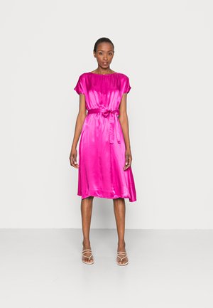 Vestido de cóctel - pink
