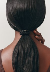 Thumbnail Image 5