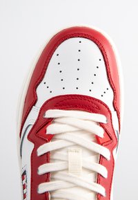 GANT YINSY - Sneaker low - white/red