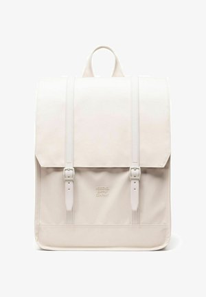 Sac à dos rectangulaire de couleur blanc cassé avec poignée supérieure, deux sangles à boucles à l'avant et logo "Herschel Supply Company" sur la poche avant.
