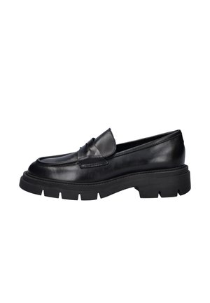 Zwarte leren loafer met grove profielzool en klassieke pennyriem, zijaanzicht.
