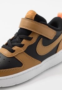 Nike Sportswear Court Borough 2 Unisex Sneakers Black Svart Zalando Se