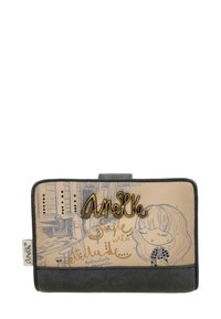 Rechteckige Geldbörse aus strukturiertem beigen und grauen Kunstleder. Enthält eine Druckillustration eines Mädchens und den Text "AneKke" in metallischen goldenen Akzenten.