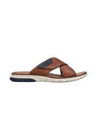 Braune Ledersandale mit Riemen im Kreuzdesign, gepolstertem Fußbett, weißer Zwischensohle und strukturiertem Gummiprofil. Mit einem schwarzen Logo-Detail.