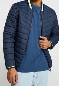 Jack & Jones Allvädersjacka - black