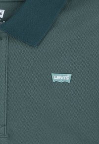 Levi's® BACK NECK TAPE - Polotričko - bistro green