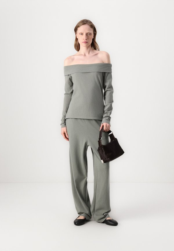 OUKY - Tracksuit bottoms - vert de gris vintage3