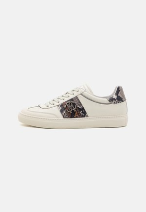 Roberto Cavalli Matalavartiset tennarit - white