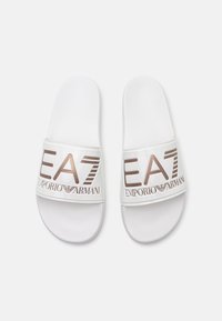 EA7 Emporio Armani UNISEX - Bazénové šmýkačky - white/rose