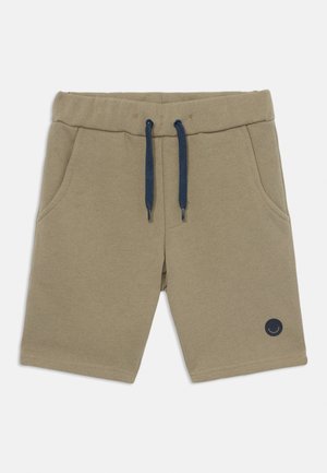 Kaki shorts laget av mykt stoff med elastisk liv, med to sidelommer og en marineblå snor med metallender.