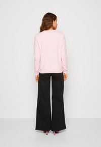 Nike Sportswear CLUB CREW - Sportinis megztinis - med soft pink/white